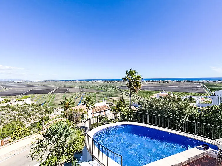 Casa-Villa de 3 Dormitorios alquiler Pegó, España