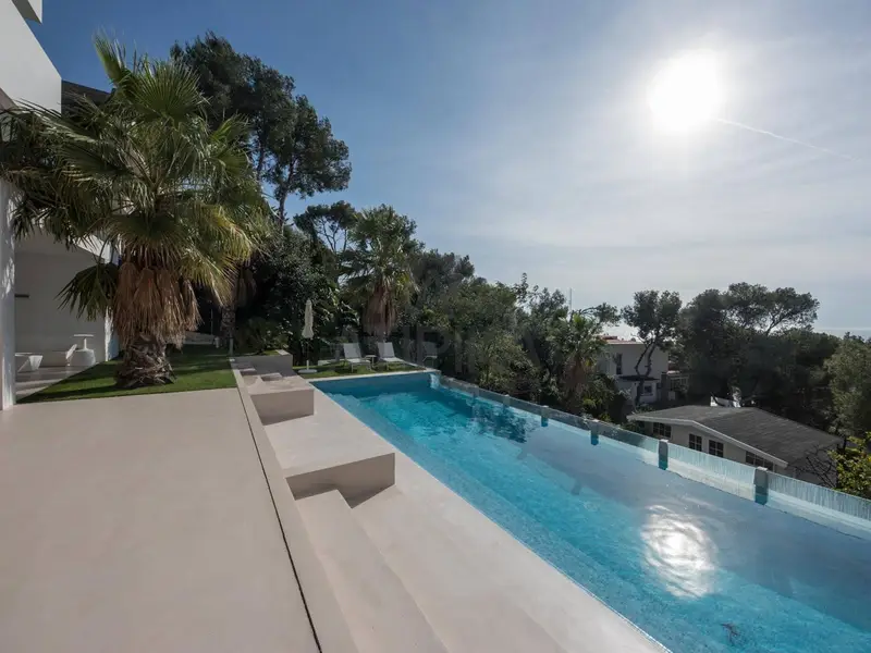 Chalet de Lujo en Castelldefels con Vistas al Mar