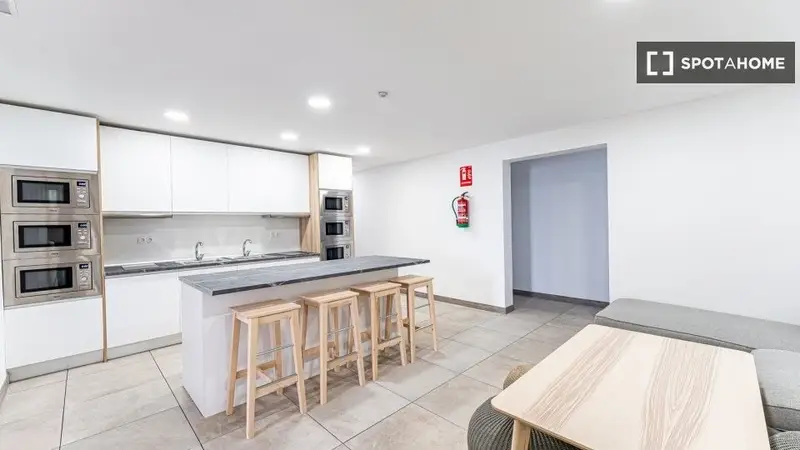 Apartamento en Madrid 18 Dormitorios 17 Baños Spotahome