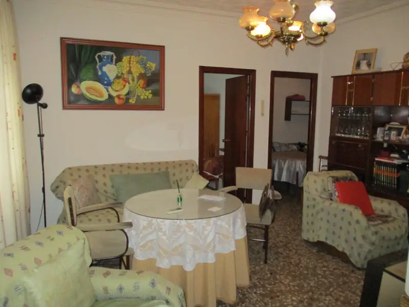 Casa en Venta Las 300 Puertollano Patio 4 Dormitorios Reforma