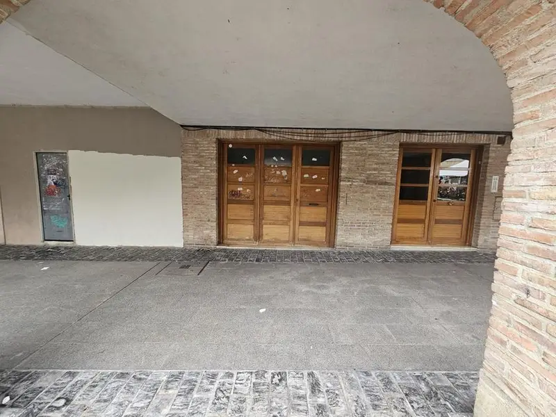 alquiler Local Comercial en Estella/Lizarra, Navarra (plaza santiago)- Globaliza