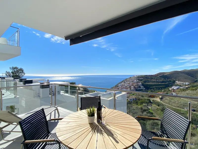 Apartamento 2 Dormitorios Alquiler Nerja