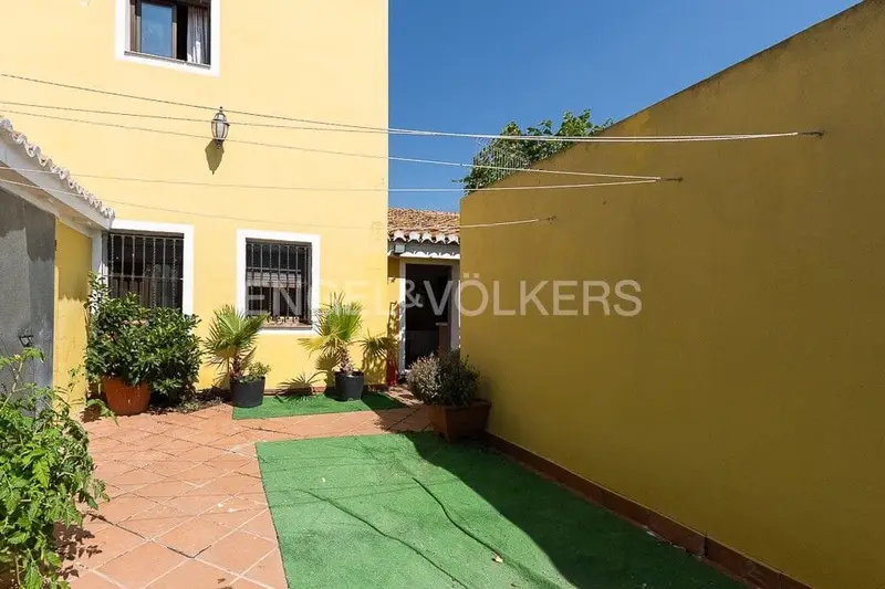 Casa Rural en El Puig Valencia con Patio y Barbacoa