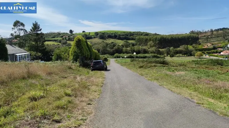 Venta Terreno con Terraza en Cerceda - Finca Urbana 1438m2