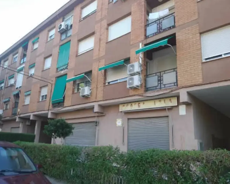 Local en Tarragona 77m2 Calle Riu Algars