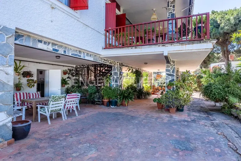 Chalet en venta en Mazagon: Casa estilo vasco cerca de la playa