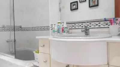 Piso en venta en Ribeira 4 habitaciones 2 baños 115m2
