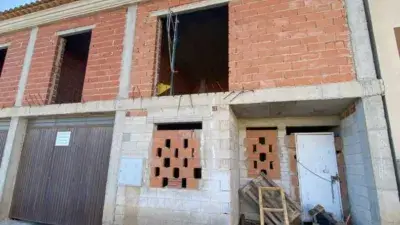Casa en Venta en Santa Maria 3 Dormitorios 2 Baños