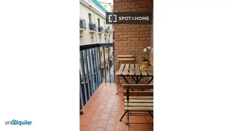 Apartamento Madrid Centro: 1 Dormitorio con Terraza y Aire Acondicionado