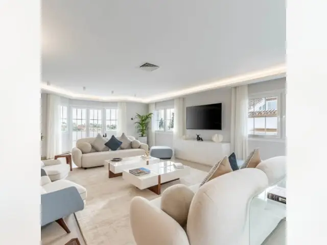 Piso de 5 Dormitorios en venta Almería, España