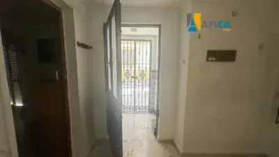 Casa en venta en el centro de Jerez: 5 habitaciones, patio y terraza
