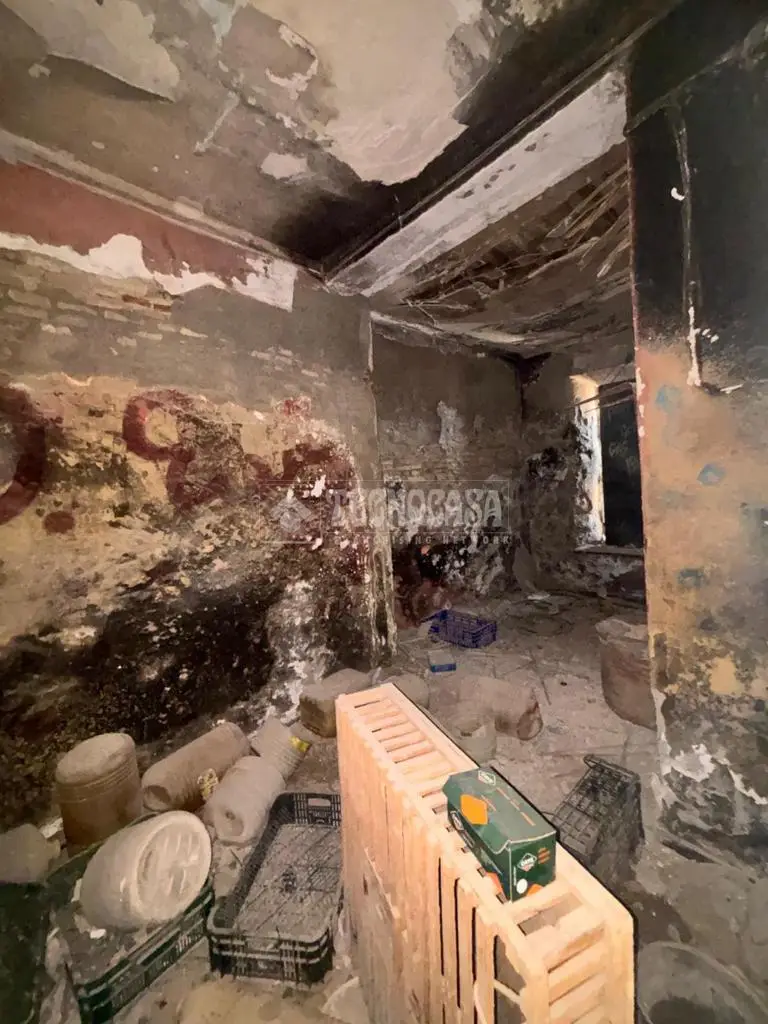 Casa en Venta para Derrumbar en Écija 218m²