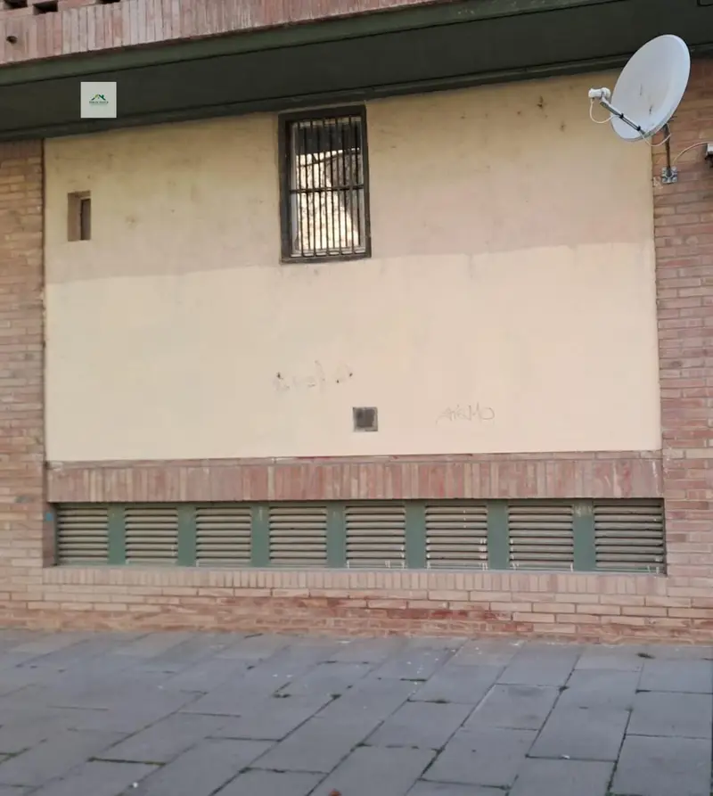 Venta Local Comercial Los Olivos Huesca 67m2