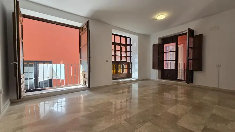 Piso en venta en Málaga Centro 3 habitaciones 2 baños