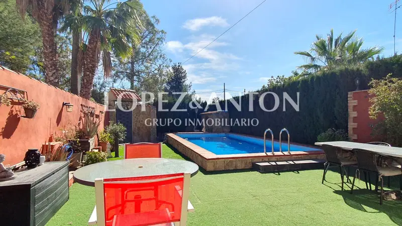 Chalet Pareado en Venta en L Eliana 3 Dormitorios Jardin Piscina