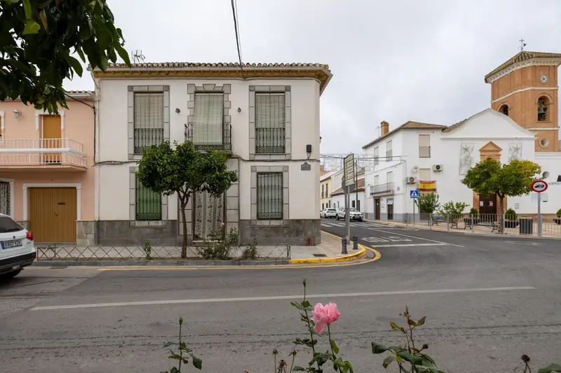 Adosado con Terraza en Valderrubio Gran Capacidad