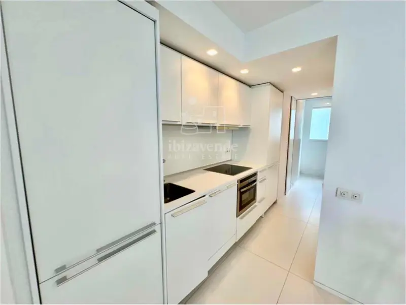Apartamento en venta en Patio Blanco Marina Botafoch Ibiza