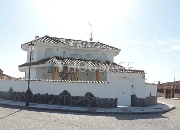 Chalet Adosado 353m2 en Villa del Prado Madrid
