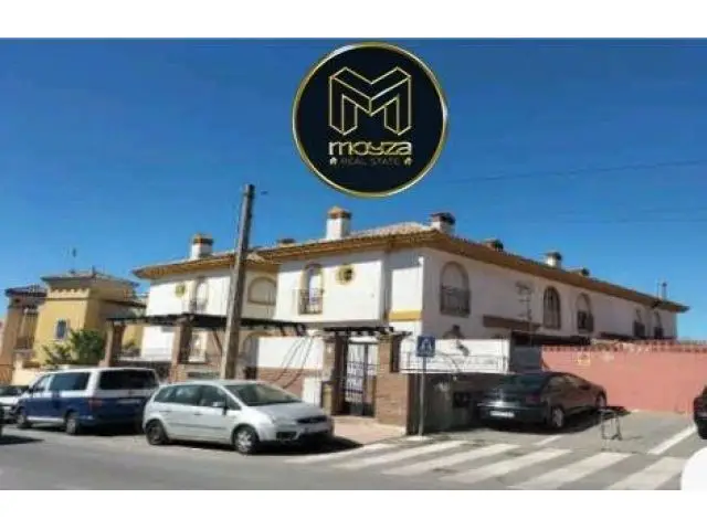 Adosado en Manilva con Piscina y Parking
