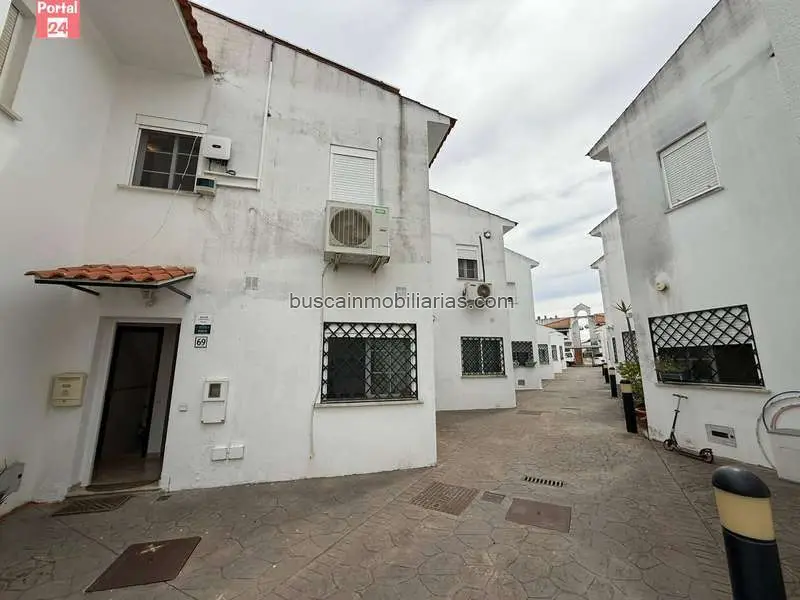 Adosado Reformado 90m2 con Domótica y Placas Solares