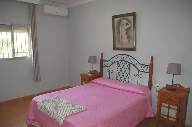 Villa 4 Dormitorios Nerja Alquiler Largo Plazo