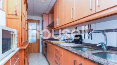 Piso en venta en Carrer del Baix Empordà