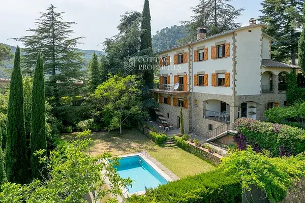 Casa Rural en Gallifa cerca de Barcelona 8 Dormitorios Jardin