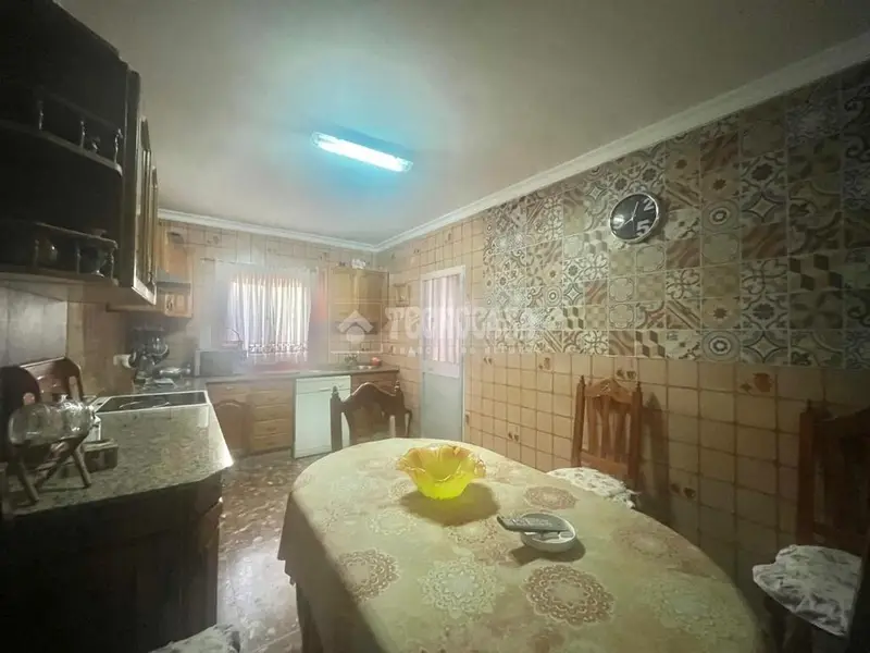 Casa en Nueva Jarilla con Patio y Azotea