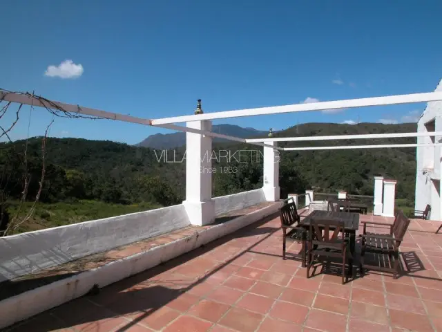 Finca de Lujo con 4 Dormitorios en Venta