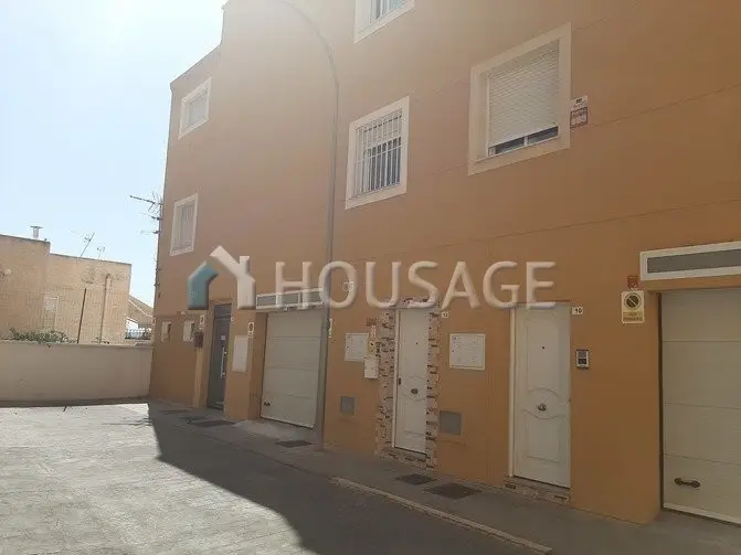 Piso en venta en Aguadulce 80m2 2 dormitorios 1 bano terraza