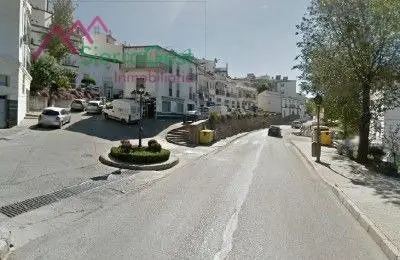 Venta Casa con Terraza en Avenida de Cortes Ubrique