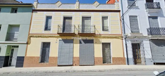 Casa de Pueblo 4 Dormitorios Garaje Terraza Ideal Coches Clasicos