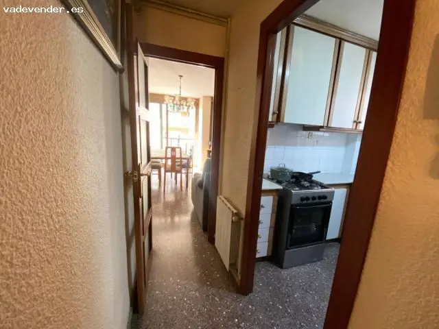 Piso Exterior con Ascensor en Sabadell Cuatro Habitaciones