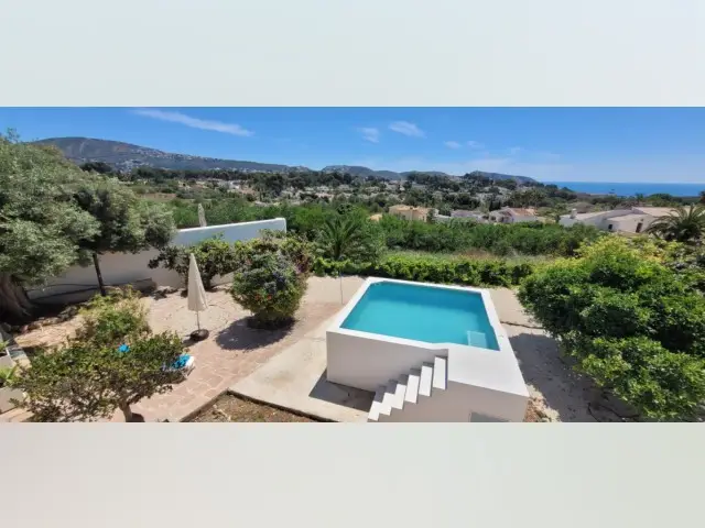 Casa-Villa de 2 Dormitorios alquiler Moraira, España