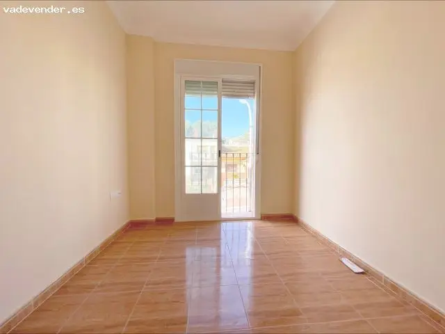 Piso en Fuente de Piedra con Garaje y Trastero