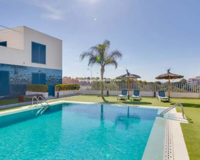 Apartamento en venta en Playa Flamenca 2 dormitorios