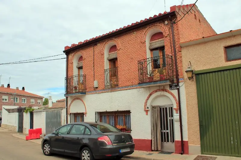 Casa Rural con Calefaccion en Viana de Cega