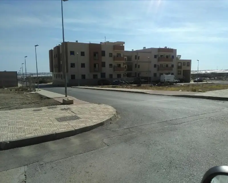 Garaje en Venta en Vícar 28m²