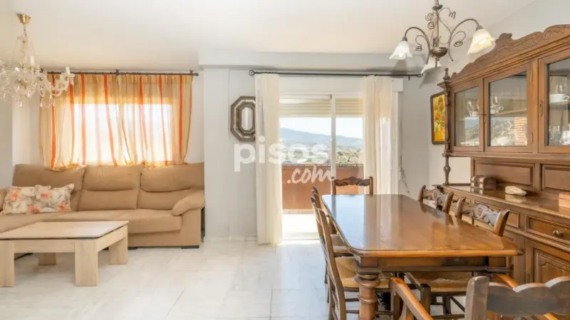 Atico en venta en Residencial La Nacla con vistas al mar