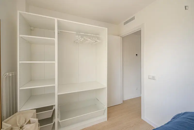 Coliving Madrid: Habitaciones Amuebladas con Facturas Incluidas