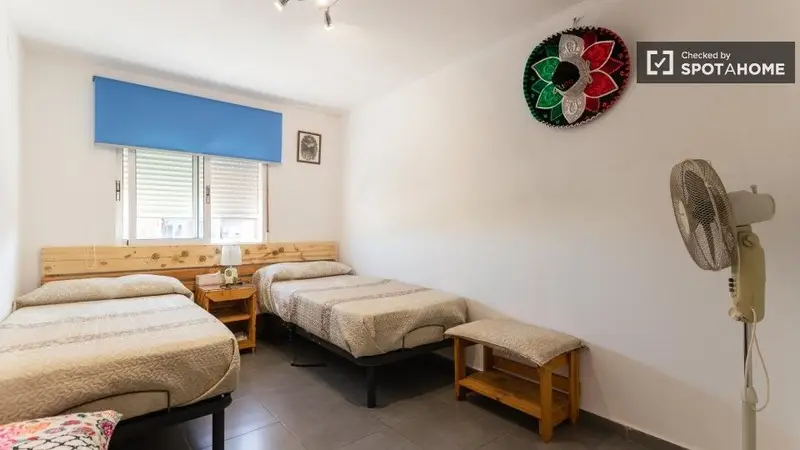 Apartamento en Valencia 3 dormitorios 1 ba
A1o