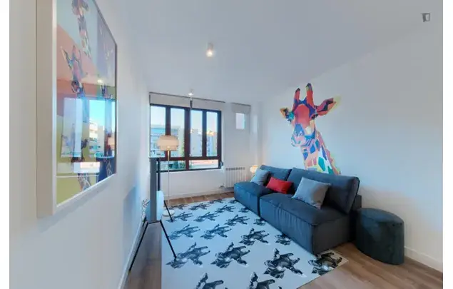 Alquiler Apartamento 5 Dormitorios Barcelona 3-24 Meses