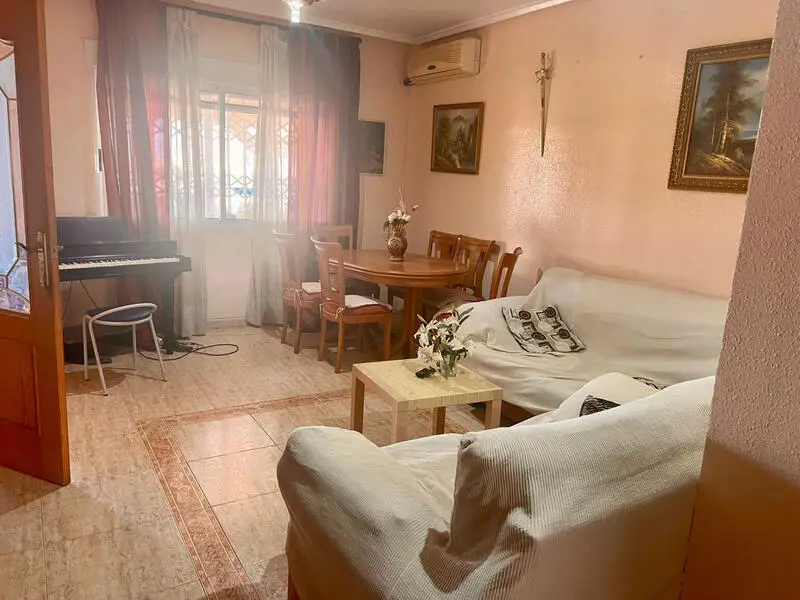 Chalet 4 Dormitorios Rojales