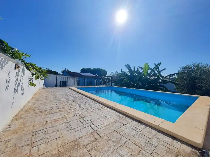 Villa en Venta 3 Dormitorios Chiva