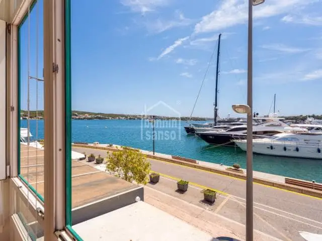 Apartamento en Puerto Mahón con Vistas Panorámicas