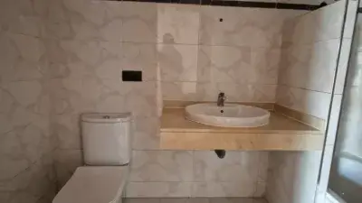 Piso en Manresa adaptado a discapacitados con piscina y jardin