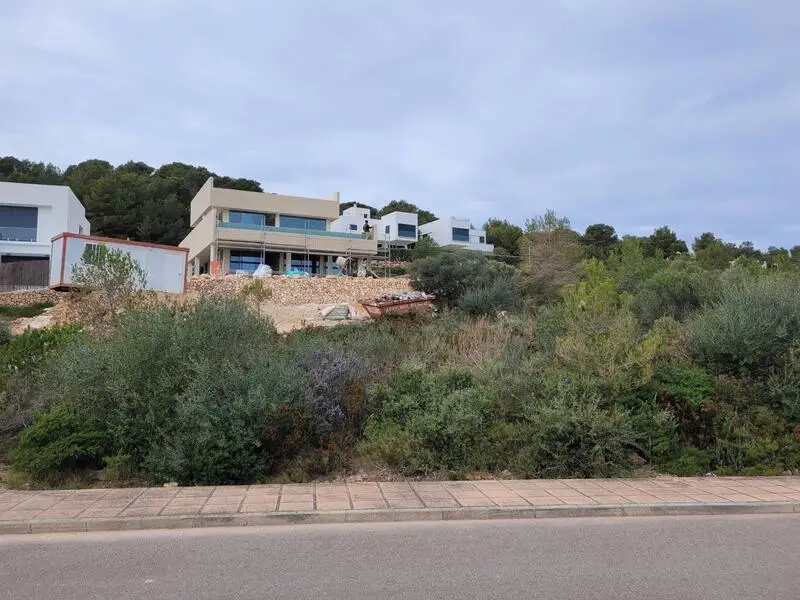 5 Villas de Lujo en Parcelas Urbanas con Vistas al Mar