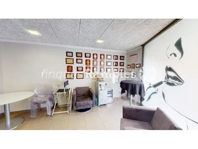 Local Comercial en Igualada 100m²