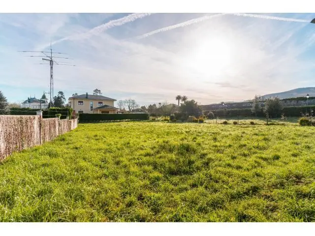 Finca Edificable en Villar Luarca Asturias 1072m2