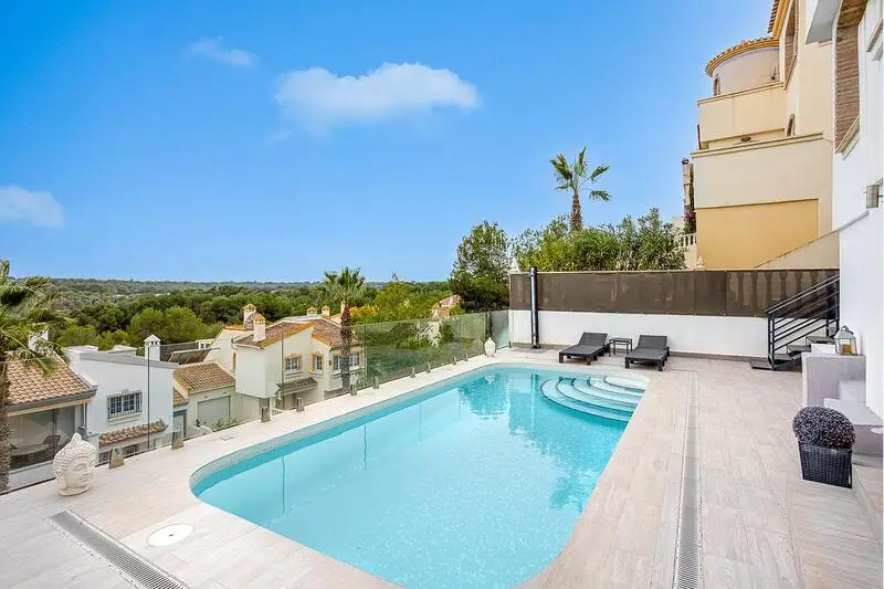 Villa 3 Dormitorios Las Ramblas Golf Alicante